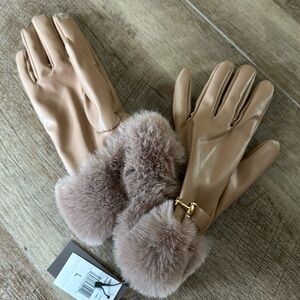 Vince Camuto Fur Gloves